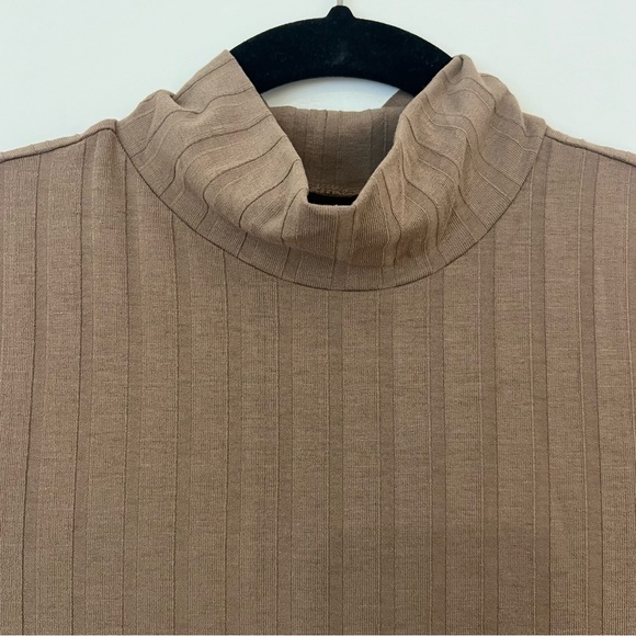 Vero Moda ribbed long sleeve midi dress in brown - Picture 8 of 10